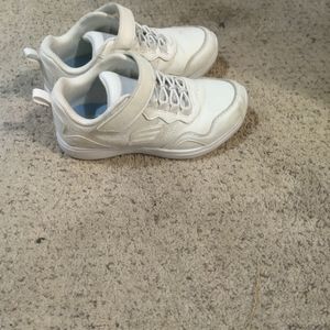 Kids sketchers size 11.5